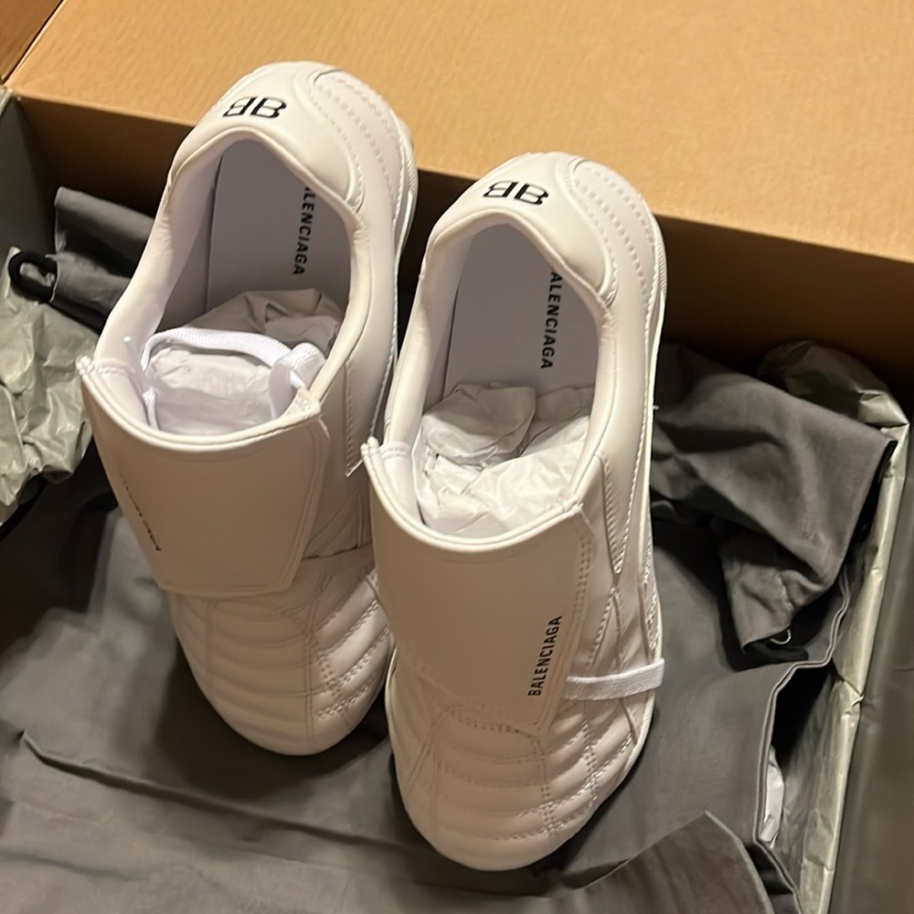 New $790 Balenciaga Women's Soccer Sneakers size 35 - Picture 7 of 12